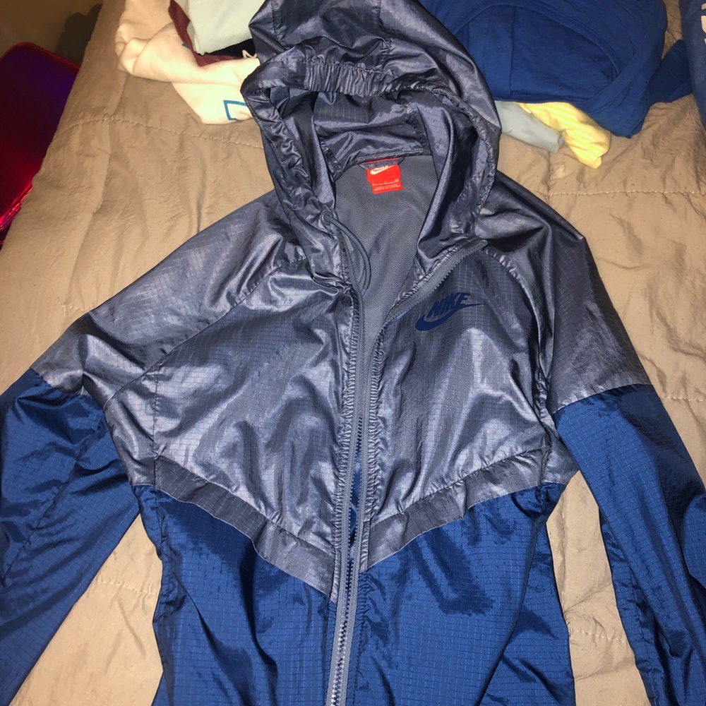Nike windbreaker